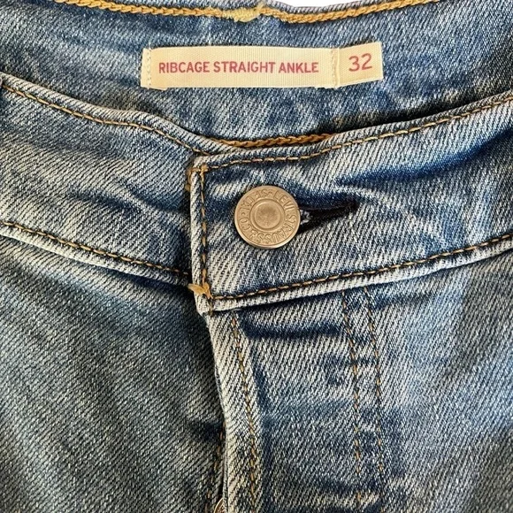 Levi's Ribcage Straight Ankle Distressed medium wash jeans size 32 - Picture 5 of 10